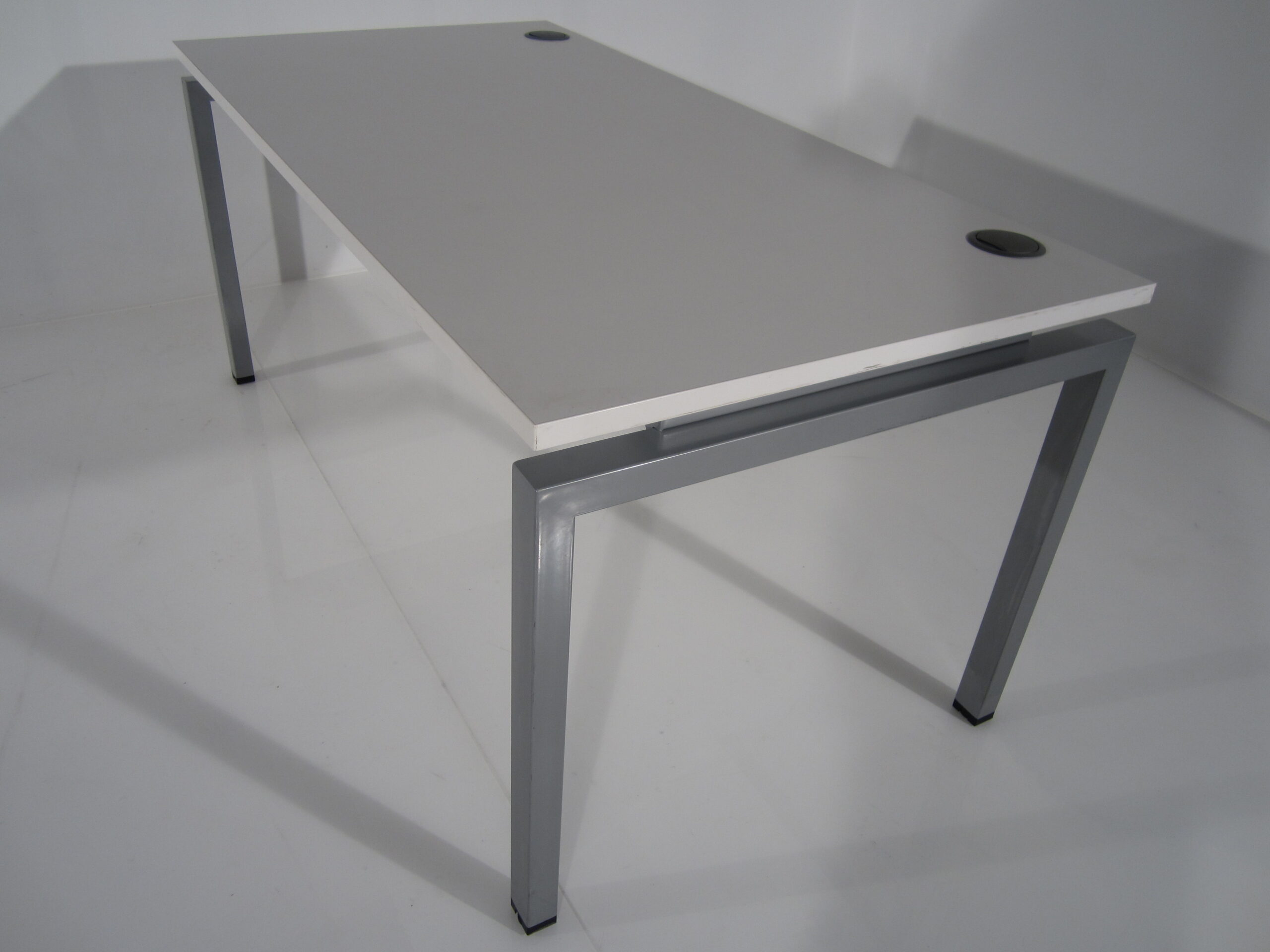 used office desk in manchester