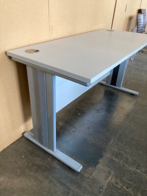 W1400/600mm Light Grey Desks